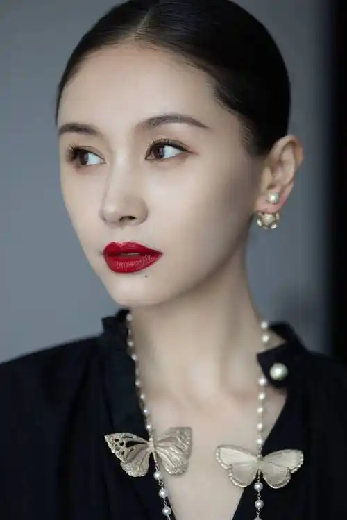 王子文凭实力又添新荣誉!