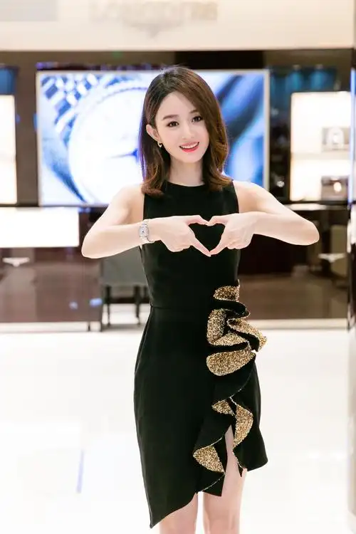 2018赵丽颖品牌活动_高清图片大全-爱豆app