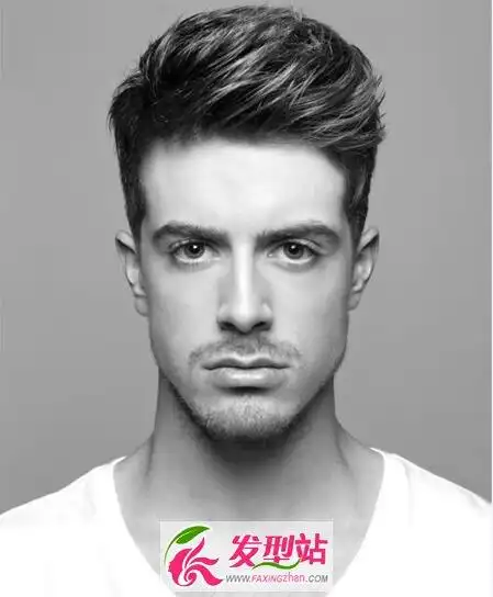 男生留什么发型最帅 铲两边背头个性发型