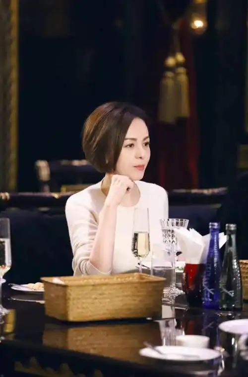 怦然再心动王琳约会时情绪意外崩溃男嘉宾首次进入征爱驿站