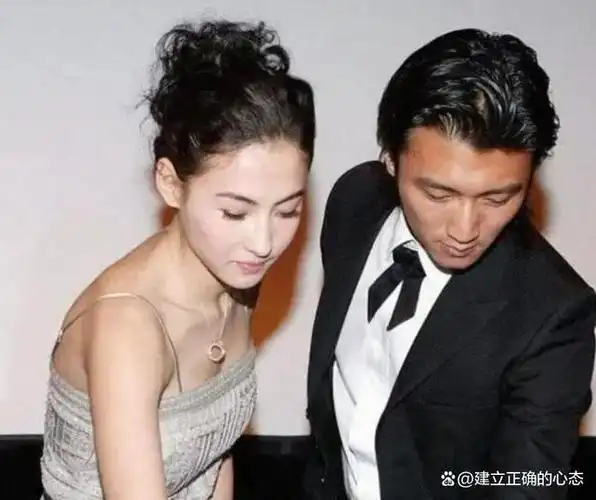 大瓜王菲谢霆锋突然宣布喜讯恭喜终于等到这一天了