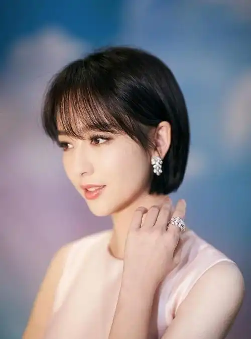 四十岁女人发型,四十岁的女人最适合的发型(建议少留这4种