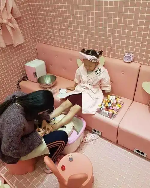 特殊的美容院(美容院的特殊服装)-未命名-全球纺织互联网