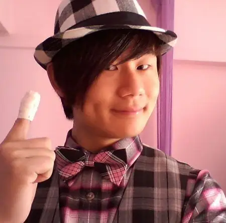 【图】深扒山寨jj范一贤图片及个人资料 欺骗粉丝捞金遭强烈抵制