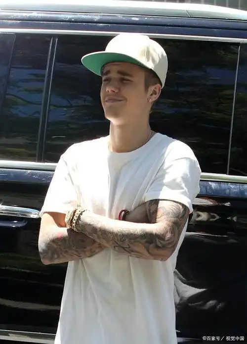 从2009年他的首支单曲 "one time "到2021年发行的最新专辑