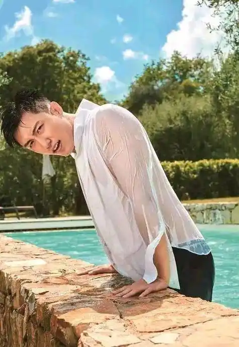 女明星身材好吸眼球,男明星身材好的一样让你流鼻血!