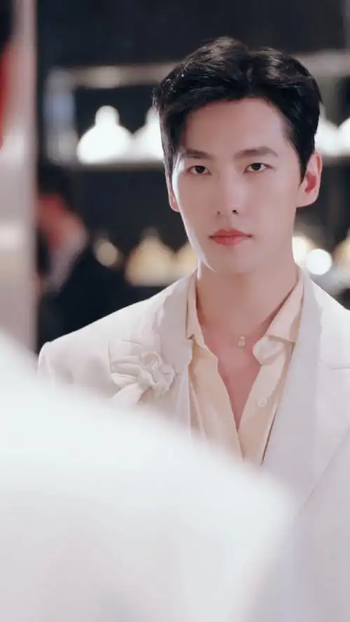 杨洋##杨洋法国娇兰全球代言人