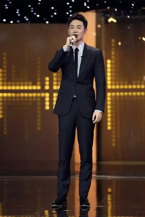 回顾朱亚文为何无法爆火原来无绯闻和敬业在名利圈才是原罪