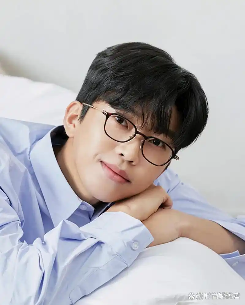 exo成员因室内抽烟被罚款 韩国男团exo成员d.o.