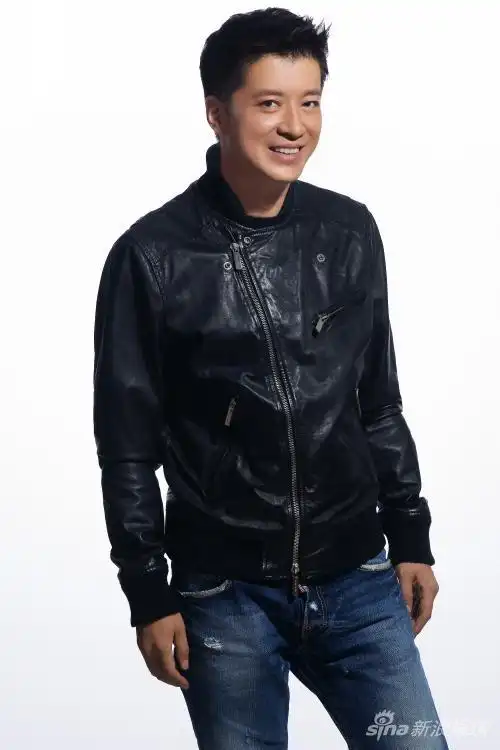 张衣晒剧本涂鸦作品 网友调侃"油菜哥"