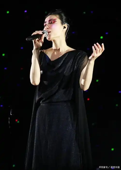 王菲,一个拥有独特音乐才华和个性的艺术家.