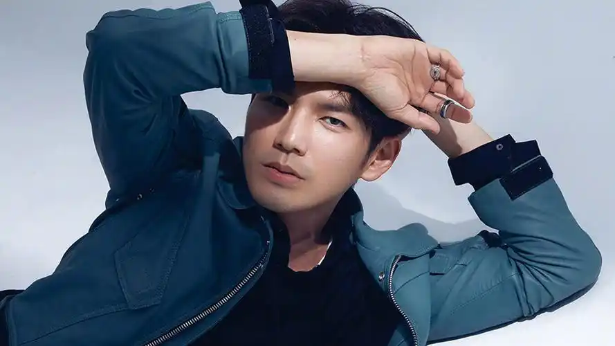 明星钟汉良小太阳明星风尚壁纸1