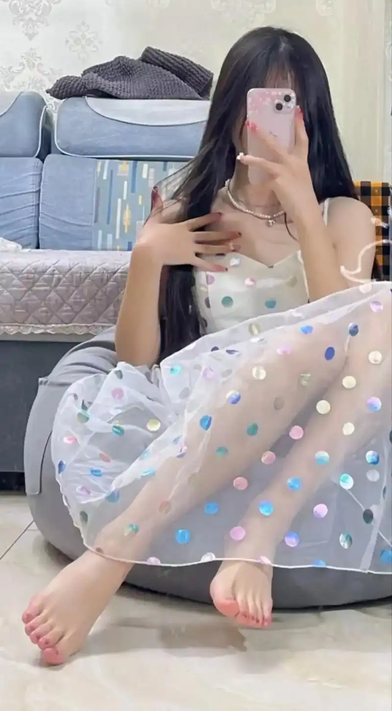 美出高级感.#无处安放的小脚丫 #无处安放的小jio #美女 - 抖音