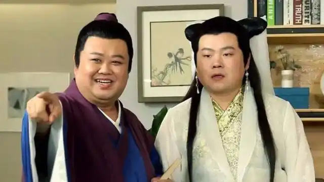 岳云鹏版白娘子,真的是回眸一笑百草枯啊,神表情