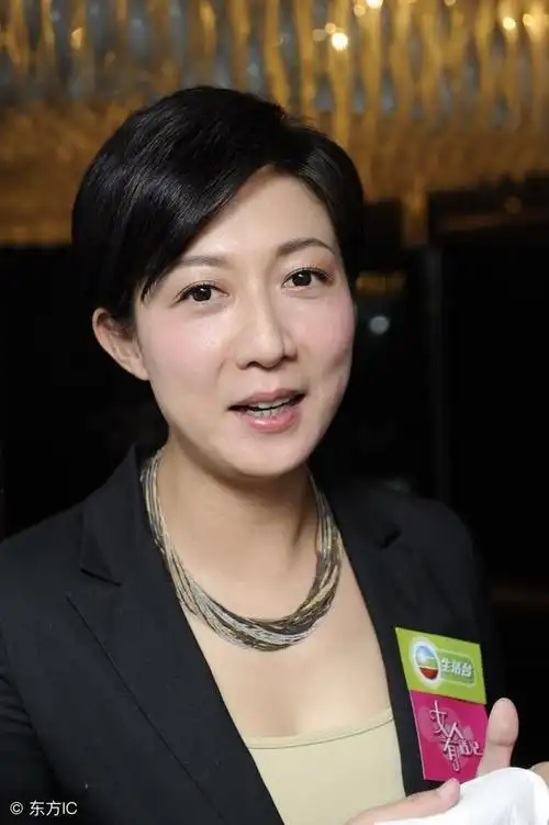 吴绮莉: 成龙当年你为什么要追求我, 网友: 渣男