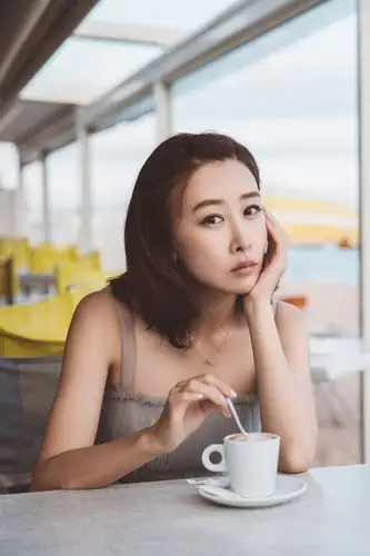 毛俊杰夏日清新写真曝光清爽直率不失仙气