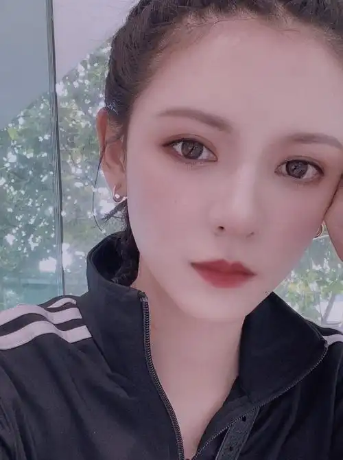 王思聪的某一任前女友张予曦大家肯定都不陌生!