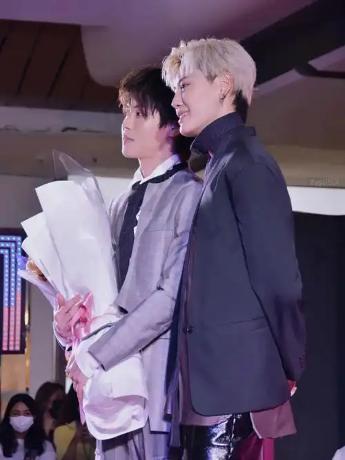 他很完美,是那种让他无法错过的人#bounprem  #bou