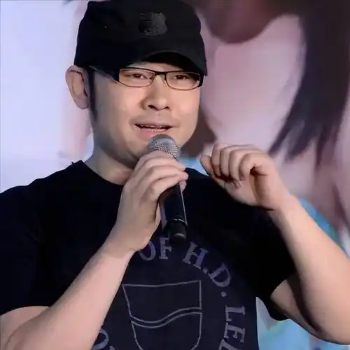 如今丈夫红遍网络,她却再度现身_刀郎_杨娜_音乐