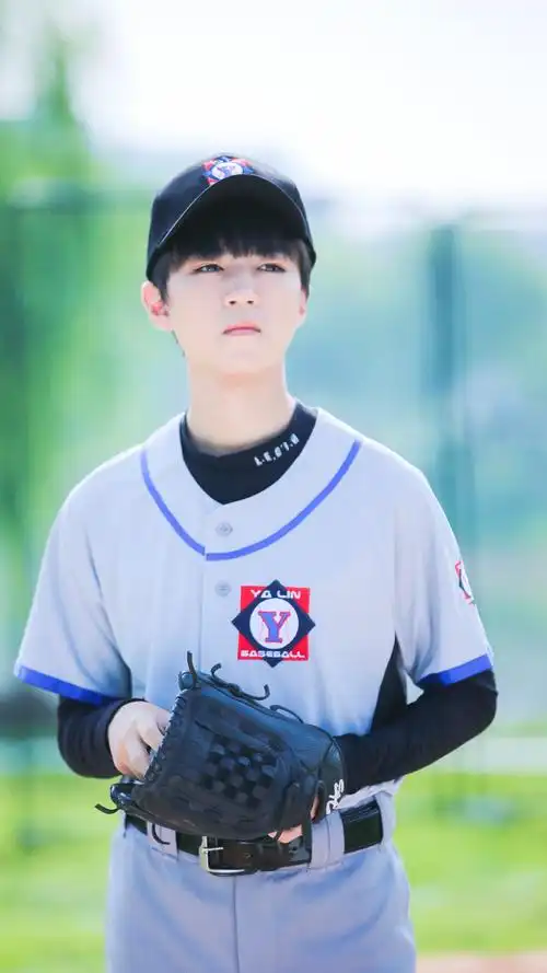 《我们的少年时代》01 王俊凯 —— 邬童