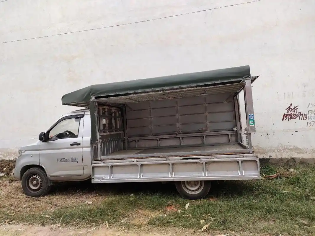 转让五菱荣光新卡摆摊神器遮阳挡雨车棚3.15米x1.65米.