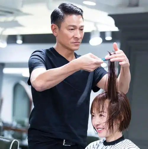 刘德华剪过的8大经典发型,哪一个最帅?有些风格普通人驾驭不了