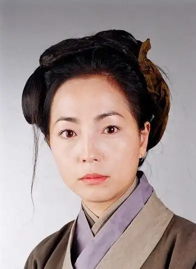 苑琼丹年龄和个人资料