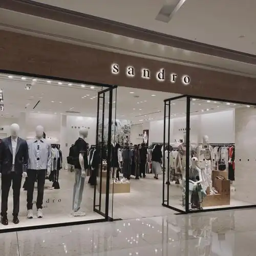 万象城轻奢品牌女装