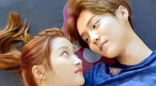 才明白为何鹿晗和关晓彤能走过七年之痒原来不是她高攀了