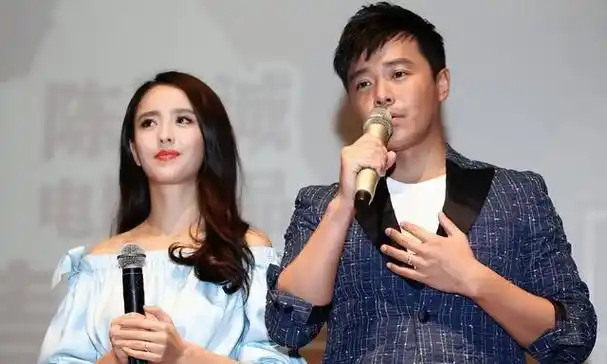 佟丽娅陈思诚:和气离婚不撕不怼,共同养育儿子,已是最佳结局