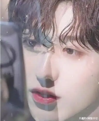 男生厚唇也可以很性感,代表人物蔡徐坤!