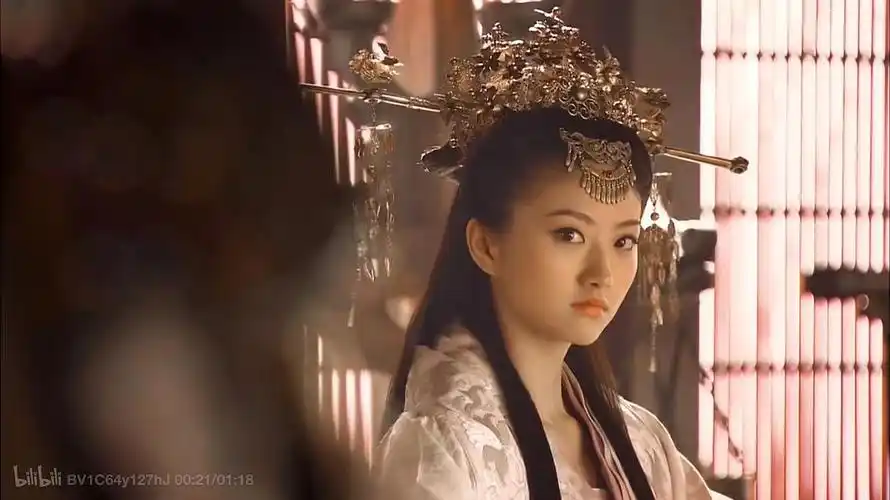 说到景甜我其实觉得她20那会最美一个很糊的战国戏那个角色简直是她