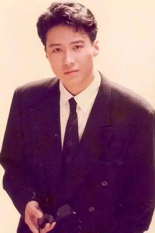 给8000万儿童买糖丸,获"联合国护照",黎明才是偶像的榜样