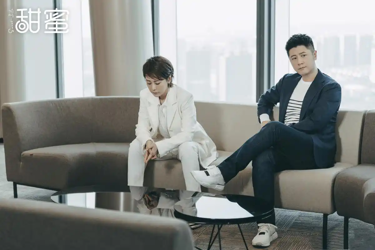 海清任重甜蜜定档央八女版罗永浩励志向上具备大火气象