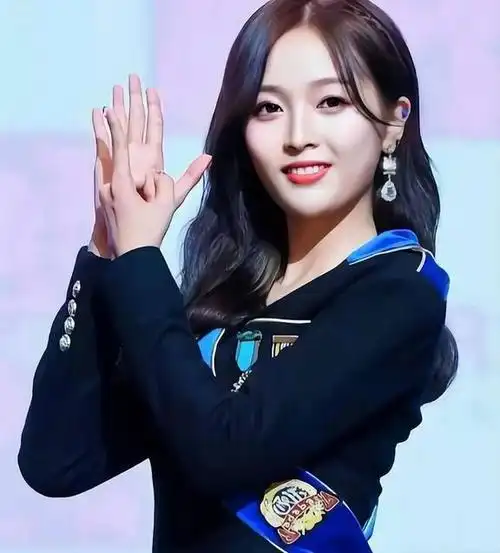 火箭少女解散四年11位成员差距显而易见真红还是假红一目了然