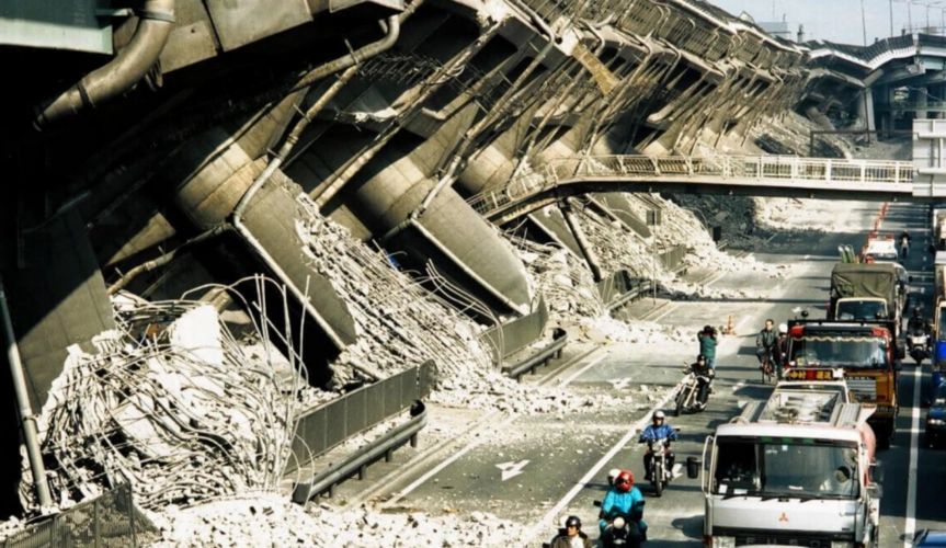 神户大地震1995年的日本大地震短短十几秒时间神户成了废墟