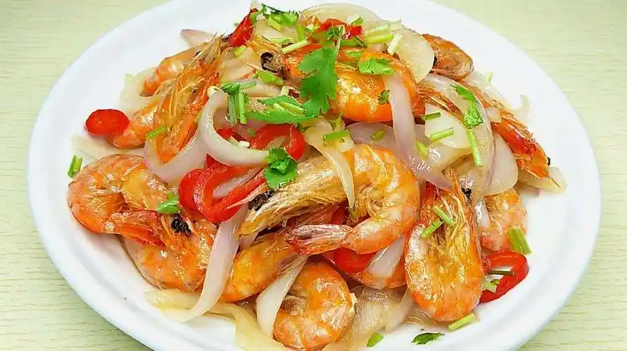 炒虾怎么做(蛋黄炒虾怎么做)