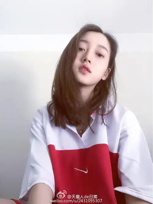 学霸女神 18岁中戏校花刘垚昕海量写真