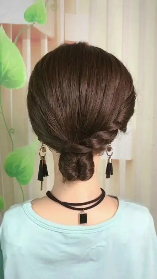 短发编发造型,显脸小,减龄显高,简单易学