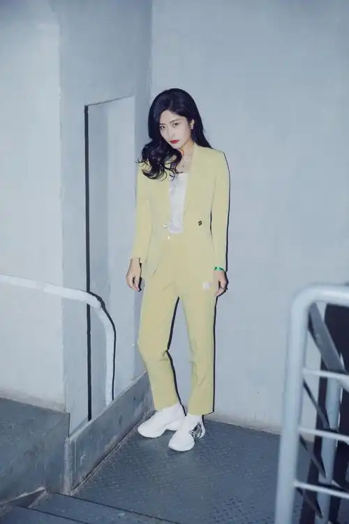 秉承这份温暖的承诺,期待日后徐百慧能参与到更多的公