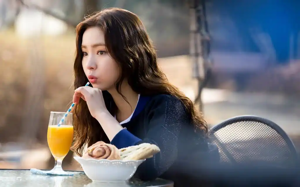 韩剧《看见味道的少女》剧照壁纸,高清图片,电脑桌面-壁纸族