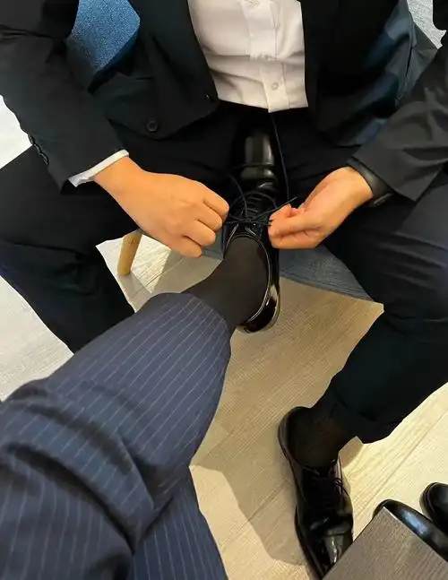 9696#正装皮鞋 #正装男 #男人就要穿西装 #正装袜 # - 抖音