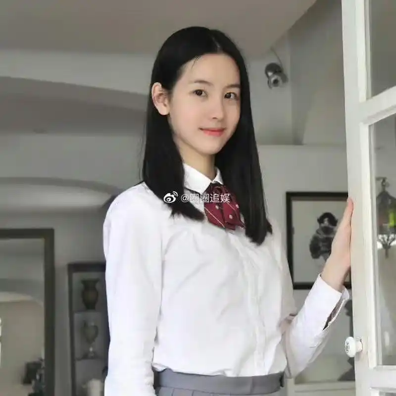 一直都认不清章泽天和陈都灵,只能说两人气质太匹配了. 676767