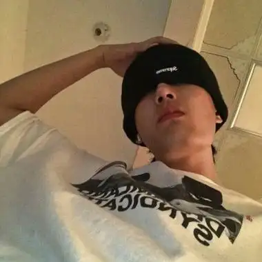 30岁帅哥头像阳光帅气酷-男生头像 - 壁纸之家