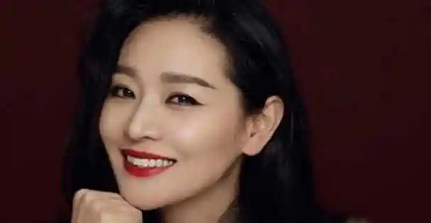 张国立一手捧红她曾演张嘉译老婆不温不火如今终于火了