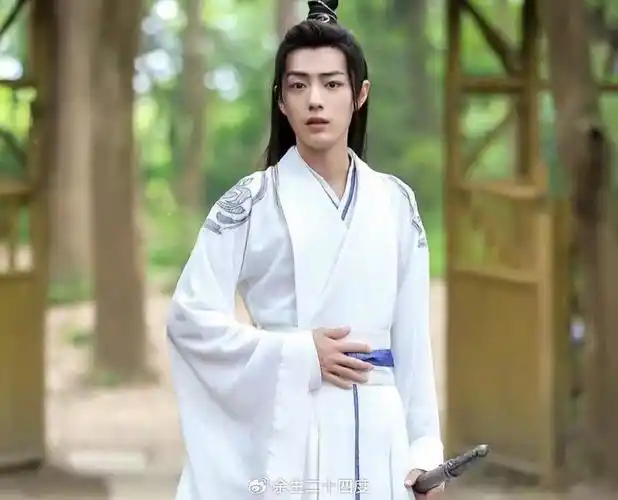 刘诗诗与肖战深夜聚餐,网友:是有新作品合作?