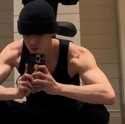 壮不是问题黄景瑜的不清醒撕开多少军旅剧的遮羞布