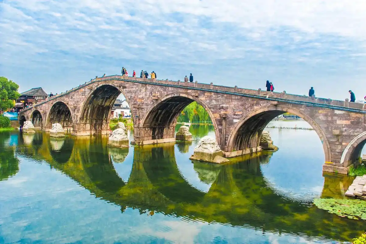 江南十大古镇之首至今免门票这里的一砖一瓦都藏着许多故事