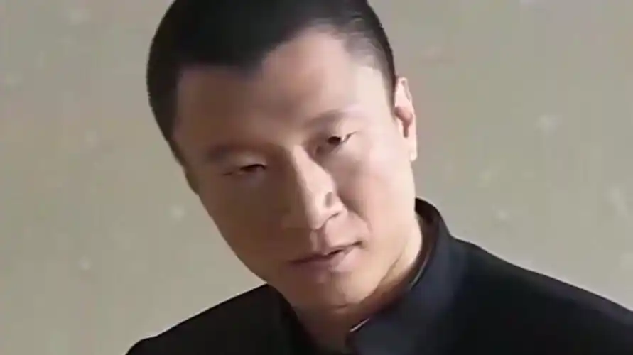 征服刘华强霸气侧漏面对宋老虎一点不怂不气盛叫年轻人吗