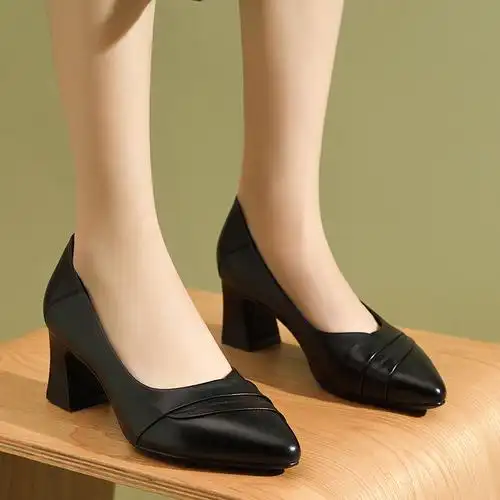 策霸女鞋真皮2021新款百搭头层牛皮尖头粗跟一脚蹬单鞋工作鞋女高跟鞋